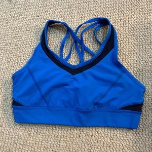 Lululemon sports bra